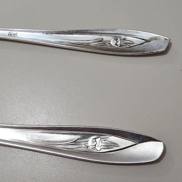 International Silver Tulip Serving Set 2pc floral center design 1950s Vtg minima - Picture 8 of 13